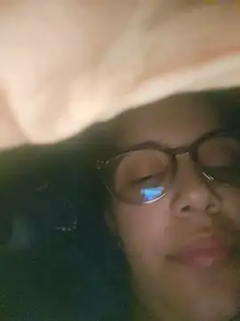 Viviana-milk222 online show from July 20, 2026, 5:26 am