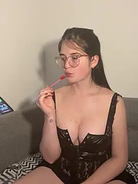 moon0626 online show from July 15, 2026, 2:29 am