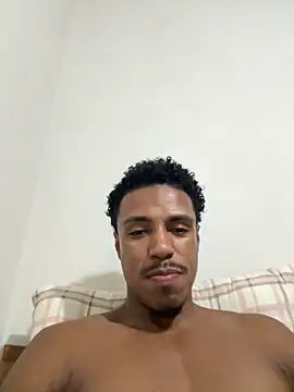 LorenzoBlack27 online show from March 31, 2026, 11:40 pm