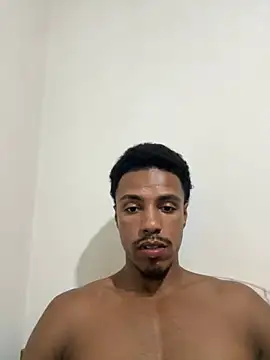 Snapshot of LorenzoBlack27 chatting on April 18, 2026, 9:48 pm LorenzoBlack27 online show from April 18, 2026, 9:48 pm