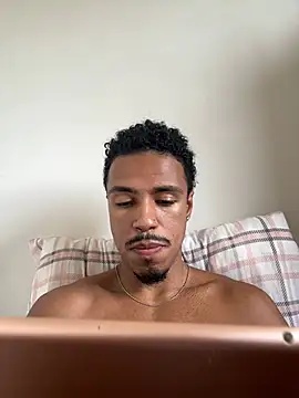 Snapshot of LorenzoBlack27 chatting on May 23, 2026, 2:38 pm LorenzoBlack27 online show from May 23, 2026, 2:38 pm