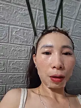 Snapshot of Adela-222 chatting on February 13, 2026, 1:55 pm Adela-222 online show from February 13, 2026, 1:55 pm