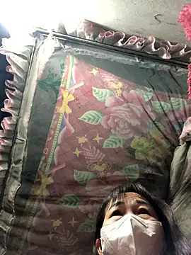 Snapshot of -Mery- chatting on January 8, 2026, 10:27 pm -Mery- online show from January 8, 2026, 10:27 pm