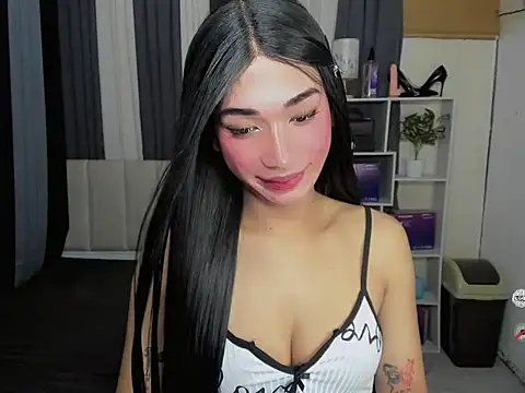 FyangFoxx online show from May 14, 2026, 6:05 pm