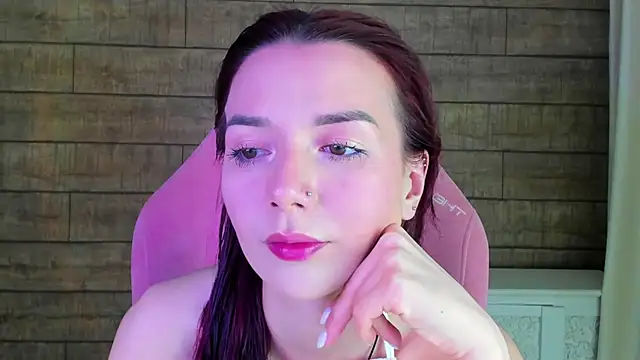 Snapshot of VanessaVienne chatting on May 30, 2026, 4:12 pm VanessaVienne online show from May 30, 2026, 4:12 pm