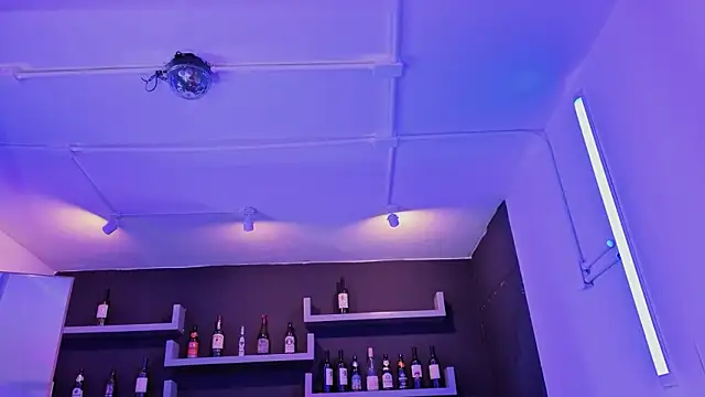 nova salvatore online show from February 4, 2026, 3:56 am