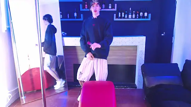 Snapshot of nova_salvatore chatting on January 13, 2026, 4:05 am nova salvatore online show from January 13, 2026, 4:05 am