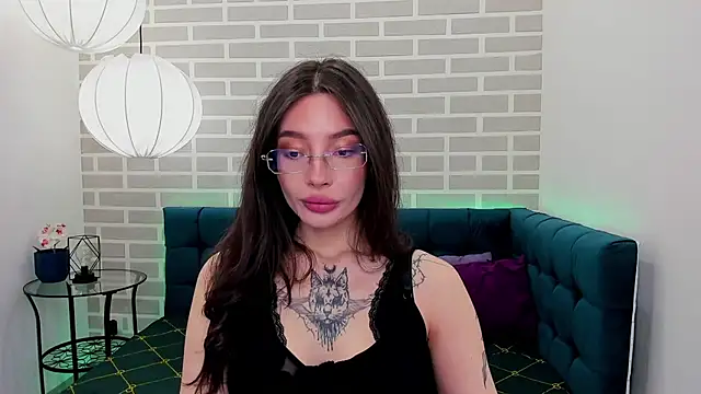 Snapshot of IvyDainty chatting on May 27, 2026, 1:37 am IvyDainty online show from May 27, 2026, 1:37 am