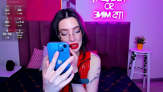 Snapshot of IvyDainty chatting on May 30, 2026, 1:23 am IvyDainty online show from May 30, 2026, 1:23 am