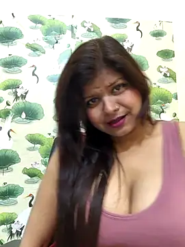 Attractive Queen  online show from February 20, 2026, 6:48 am