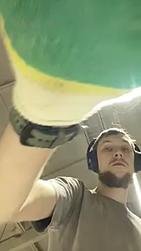 Snapshot of Dildogang chatting on February 11, 2026, 2:44 am Dildogang online show from February 11, 2026, 2:44 am