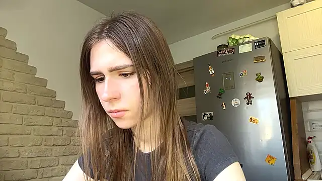 ElsieKuhlmann online show from April 10, 2026, 5:14 am