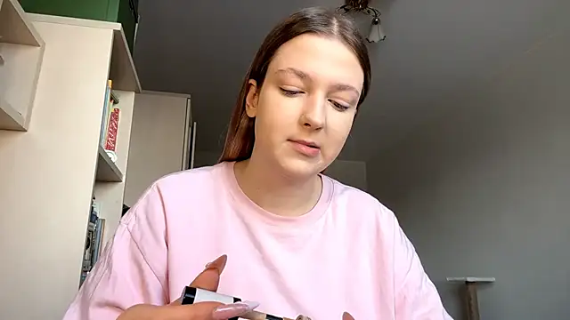 JammieMickiewicz online show from February 9, 2026, 7:17 am