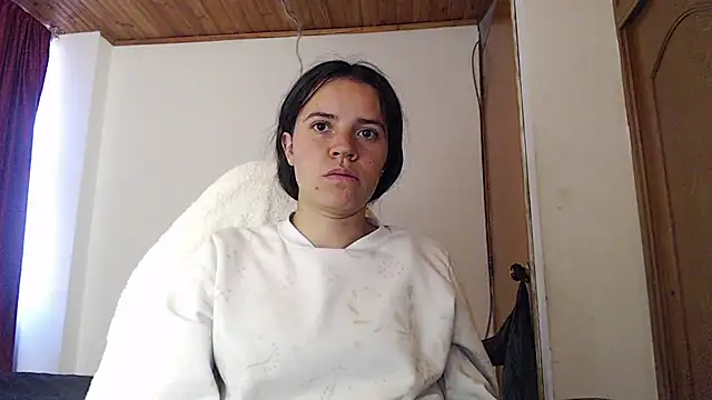 Shanel Lozano online show from April 20, 2026, 9:38 pm