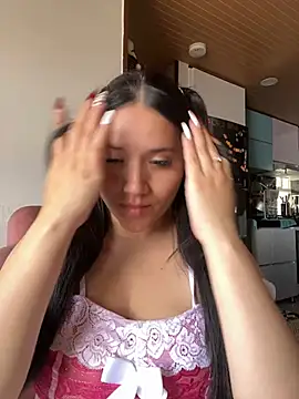 Veronica Wins  online show from March 23, 2026, 5:57 pm