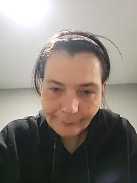 Snapshot of roksa2026 chatting on April 27, 2026, 7:28 am roksa2026 online show from April 27, 2026, 7:28 am