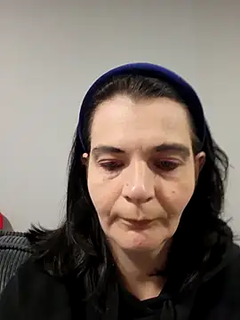 Snapshot of roksa2026 chatting on May 4, 2026, 8:50 am roksa2026 online show from May 4, 2026, 8:50 am