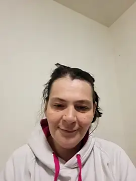 Snapshot of roksa2026 chatting on May 2, 2026, 6:18 am roksa2026 online show from May 2, 2026, 6:18 am