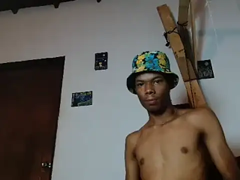 Snapshot of FallenEmigree chatting on January 10, 2026, 5:14 am FallenEmigree online show from January 10, 2026, 5:14 am