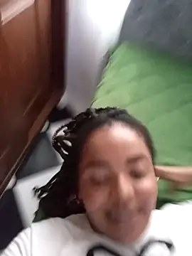 Snapshot of THALYANADEX chatting on February 12, 2026, 5:45 pm THALYANADEX online show from February 12, 2026, 5:45 pm