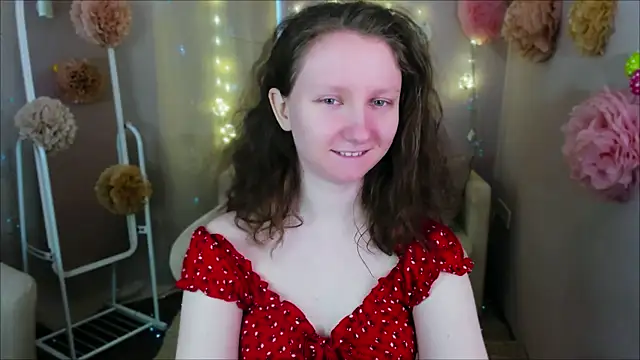 Snapshot of SunshineBlaze chatting on May 22, 2026, 1:20 pm SunshineBlaze online show from May 22, 2026, 1:20 pm