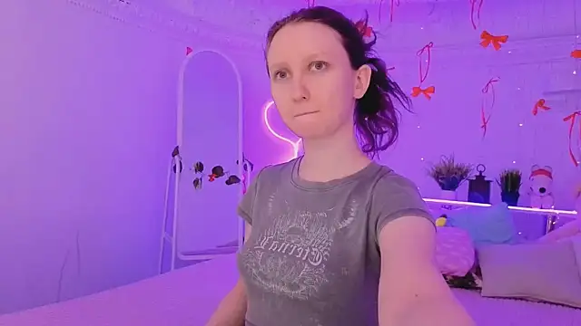 SunshineBlaze online show from February 10, 2026, 1:21 pm