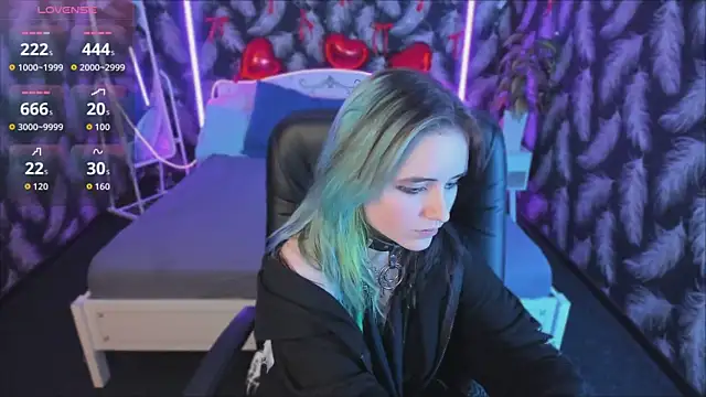 Snapshot of RubyMyst chatting on February 16, 2026, 9:13 pm RubyMyst online show from February 16, 2026, 9:13 pm