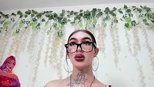 lizz lunna online show from June 1, 2026, 4:02 am