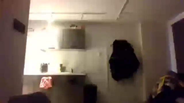 MaxTooHung online show from January 9, 2026, 2:35 pm