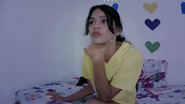 Mia Suarez7 online show from March 27, 2026, 12:41 am