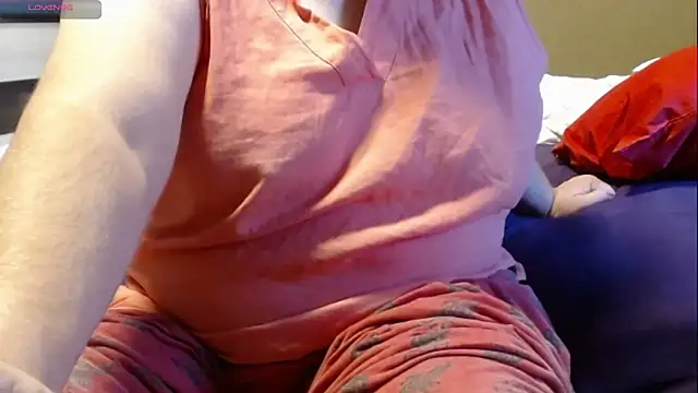 Snapshot of Santanna77 chatting on September 27, 2025, 7:25 am Santanna77 online show from September 27, 2025, 7:25 am