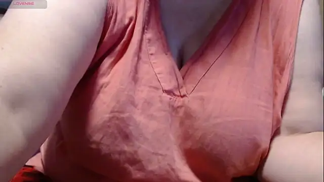 Snapshot of Santanna77 chatting on October 28, 2025, 7:40 am Santanna77 online show from October 28, 2025, 7:40 am