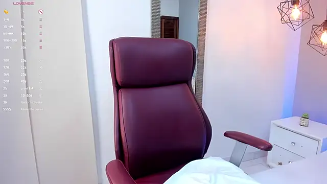 Salome Girl23 online show from January 17, 2026, 3:21 am