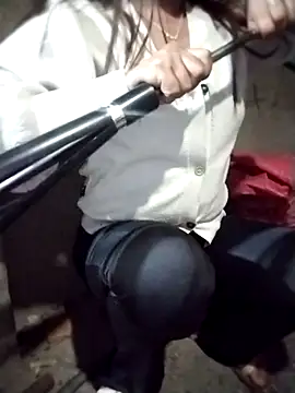 Snapshot of waaini99 chatting on February 10, 2026, 12:42 am waaini99 online show from February 10, 2026, 12:42 am