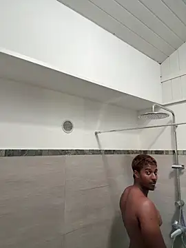 Snapshot of Axel_black10 chatting on February 18, 2026, 1:29 pm Axel black10 online show from February 18, 2026, 1:29 pm