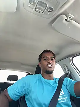 Snapshot of Axel_black10 chatting on February 25, 2026, 10:04 am Axel black10 online show from February 25, 2026, 10:04 am