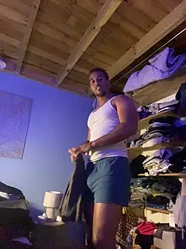 Snapshot of Axel_black10 chatting on February 1, 2026, 12:47 pm Axel black10 online show from February 1, 2026, 12:47 pm