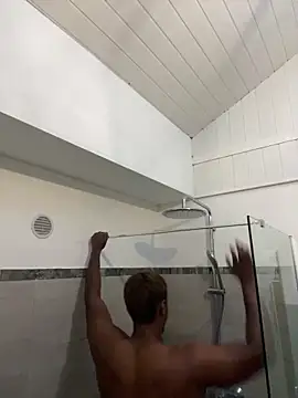 Snapshot of Axel_black10 chatting on February 4, 2026, 2:23 pm Axel black10 online show from February 4, 2026, 2:23 pm