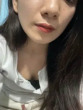 Snapshot of berry_alma06 chatting on January 15, 2026, 11:57 am berry alma06 online show from January 15, 2026, 11:57 am