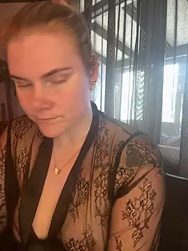 SexyBlondJoanna online show from March 2, 2026, 10:11 am