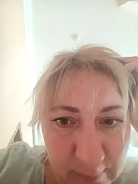 Katrina9911 online show from April 22, 2026, 9:16 am