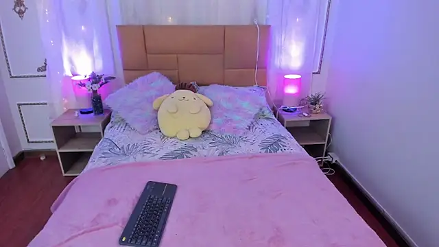 Snapshot of Jenifer_James chatting on February 9, 2026, 7:45 pm Jenifer James online show from February 9, 2026, 7:45 pm