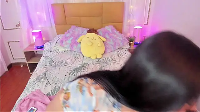 Snapshot of Jenifer_James chatting on February 26, 2026, 8:09 pm Jenifer James online show from February 26, 2026, 8:09 pm