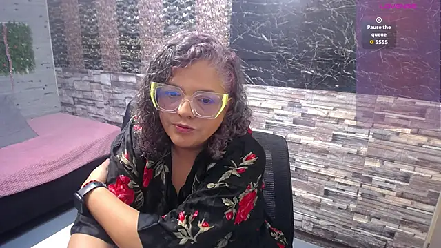 mia pazzi online show from January 12, 2026, 10:58 pm