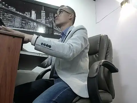 Oswalldo   online show from February 7, 2026, 3:36 am