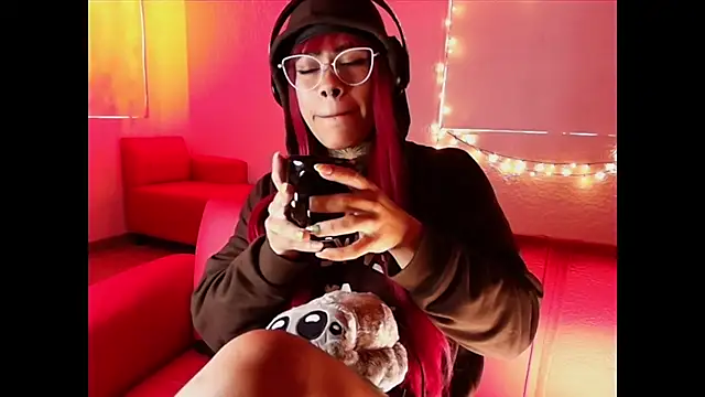 Canela Osada  online show from January 19, 2026, 12:53 pm