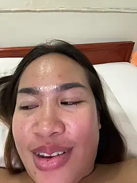 Snapshot of Ponthip chatting on February 5, 2026, 8:26 pm Ponthip online show from February 5, 2026, 8:26 pm