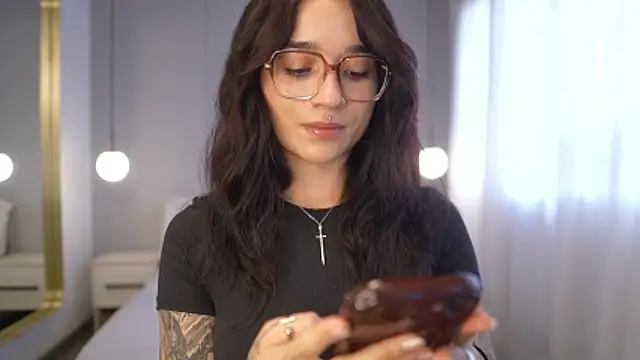  Charlotte Rose online show from April 18, 2026, 2:08 pm