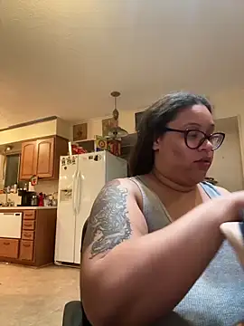 Snapshot of SilkSoleBunnie chatting on January 19, 2026, 5:22 am SilkSoleBunnie online show from January 19, 2026, 5:22 am