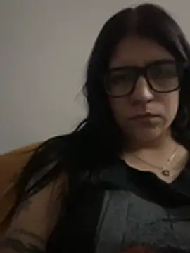 onfire-azulita online show from April 22, 2026, 3:02 am